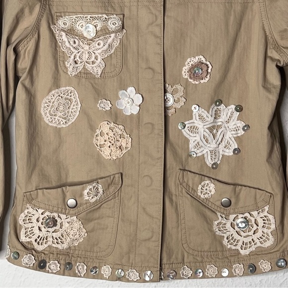 Levi’s tan denim lace appliqué jacket - Picture 3 of 9